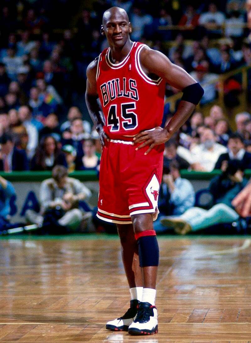 在姑娘眼中，你的鞋品决定了你的床品｜基本款