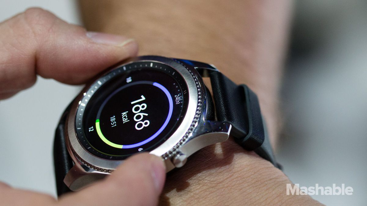 三星gears3手表功能运动版,三星gears3智能手表运动