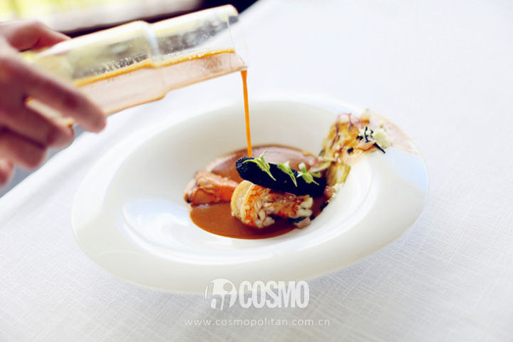 乐活家｜偷偷告诉你：这些上海米其林餐厅100元吃到扶墙！国庆去打卡