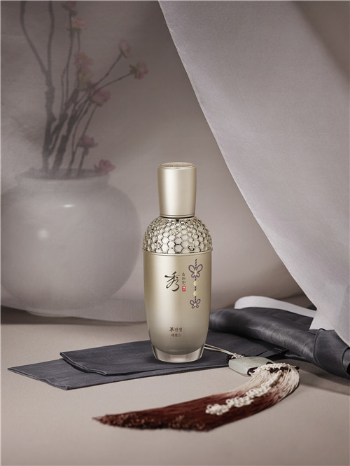 为什么焦俊艳变化这么大,焦俊艳帅气瞬间