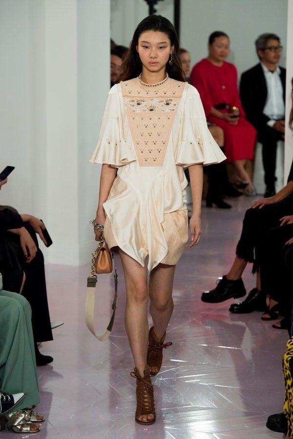 chlo女装视频,巴黎时装周chloe秀场2019