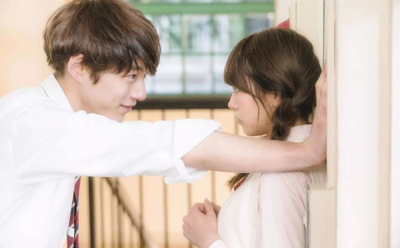 被穿制服的他们撩到心肝颤，赖床舔屏才是假期王道！