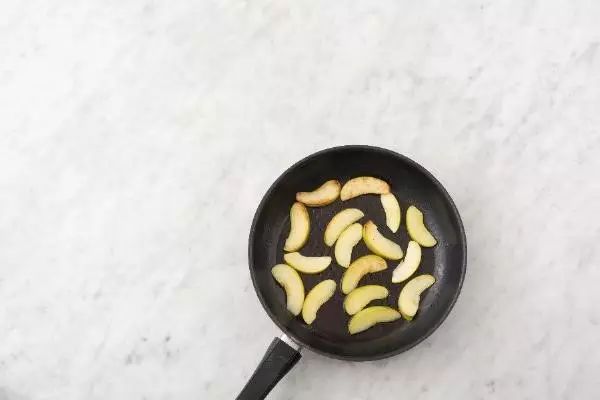 教你如何做西餐牛排,苹果西餐怎么做好吃