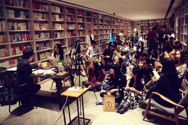 超治愈！数学系大叔用扑克牌画出有趣又暖心的漫画，脑洞折服了整个朋友圈！