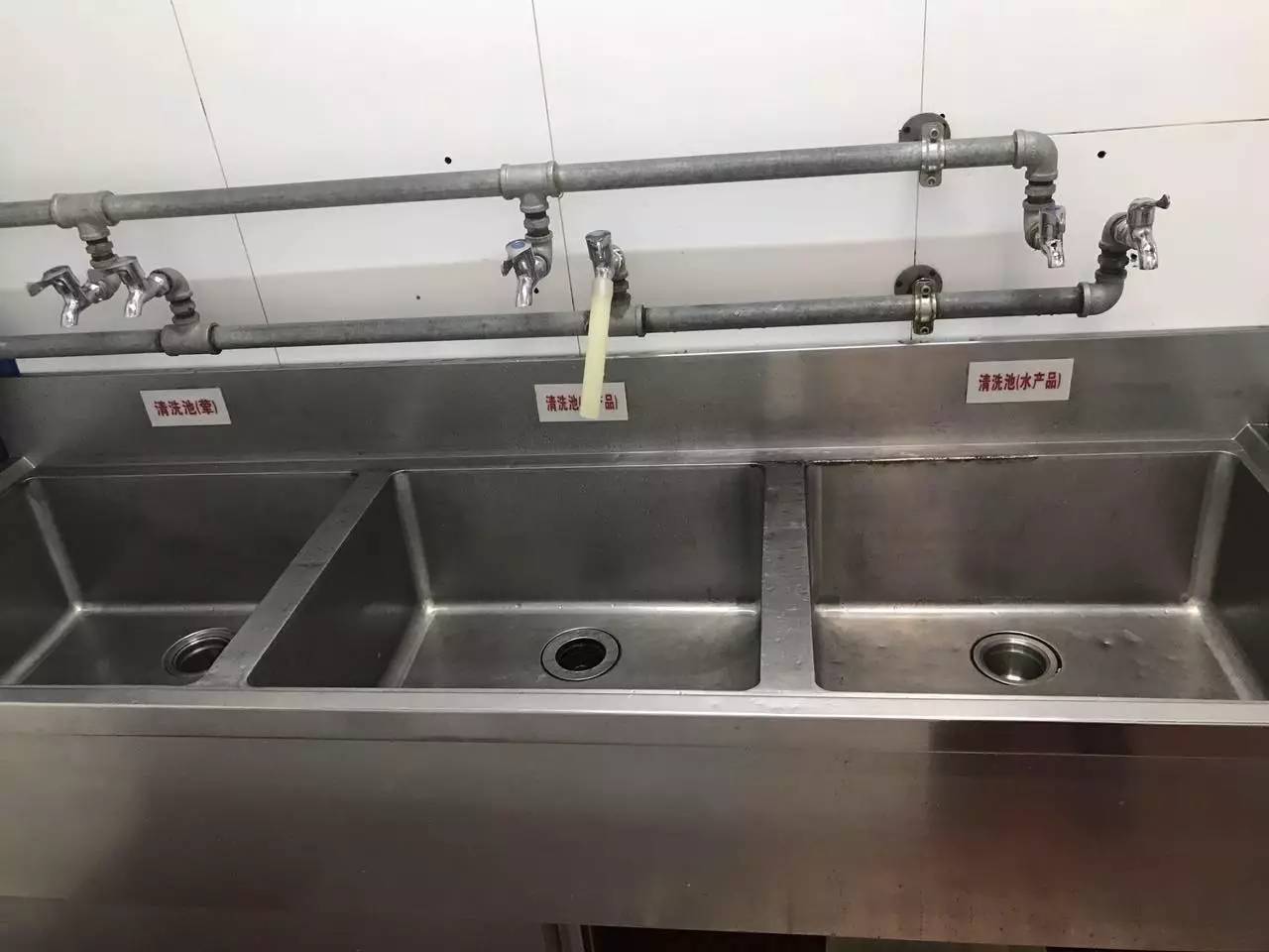 「独家」探访合肥海底捞门店:霸都吃货们还能放心吃吗?