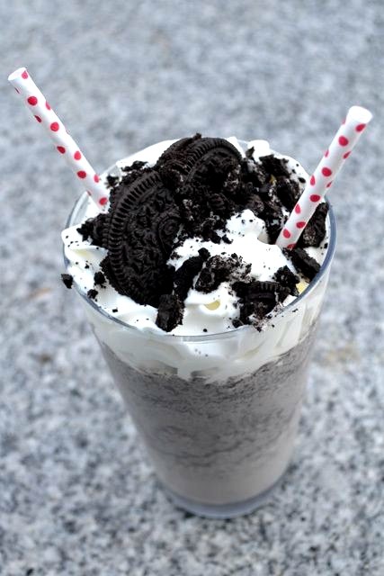 有五个不同口味的冰淇淋该怎么吃,冰淇淋又好吃又简单的方法