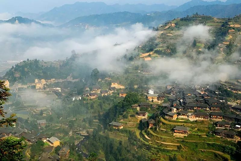 贵阳爬山看风景,贵阳有座望日坡登高赏秋好去处