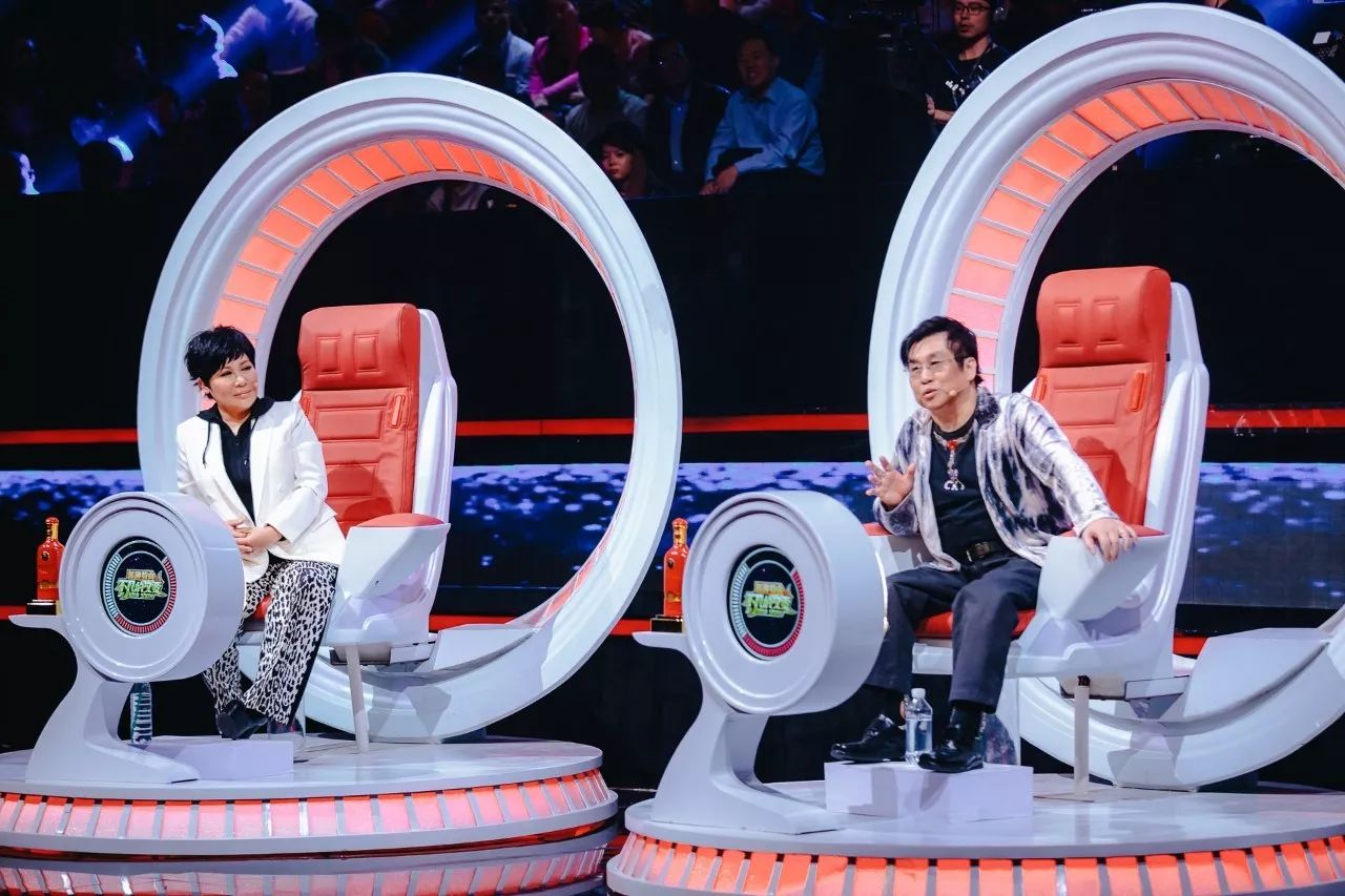 “水手”郑智化泣不成声，“失态”黄小琥上节目认亲