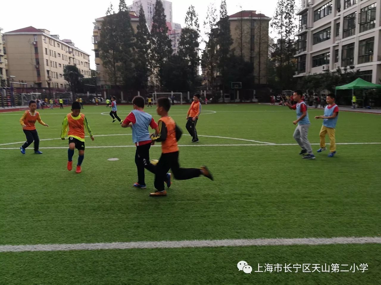 班级足球赛视频,班班篮球赛规则