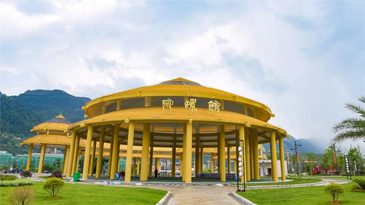 黔南荔波县体育馆开放时间,荔波体育馆可容纳多少人