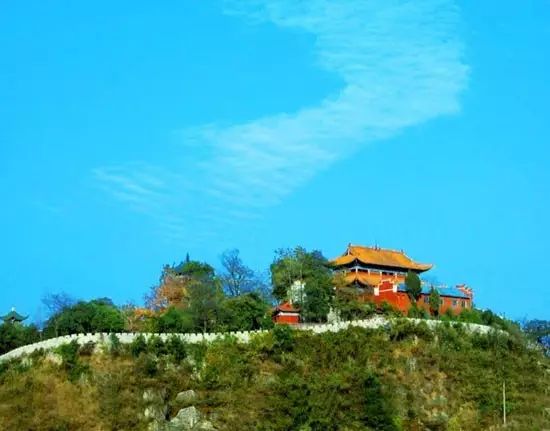 贵阳爬山看风景,贵阳有座望日坡登高赏秋好去处