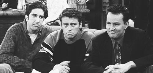 姑娘玩足球视频,妹子足球教学