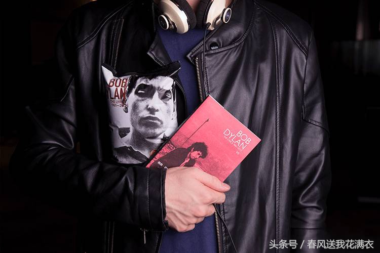 鲍勃迪伦获诺贝尔文学奖现场,鲍勃迪伦为什么不领诺贝尔文学奖