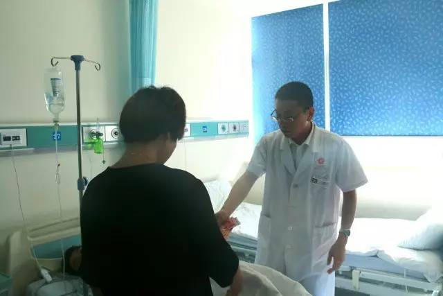 鍖诲姟浜哄憳鎷掓敹绾㈠寘,鍖诲姟浜哄憳鎷掓敹绾㈠寘绀奸噾鍒跺害