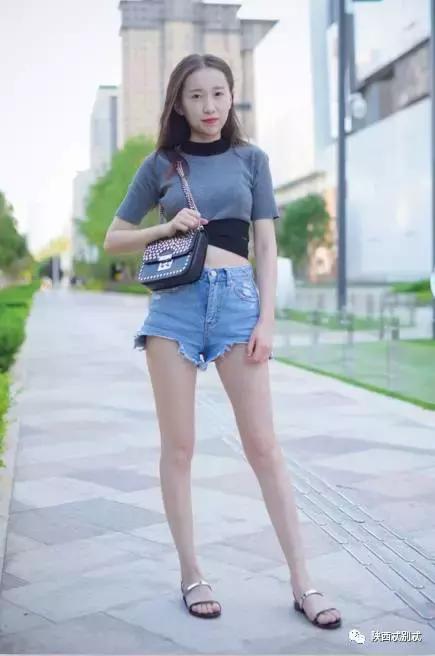 西安街拍穿搭最近几天,西安市街拍穿搭最新