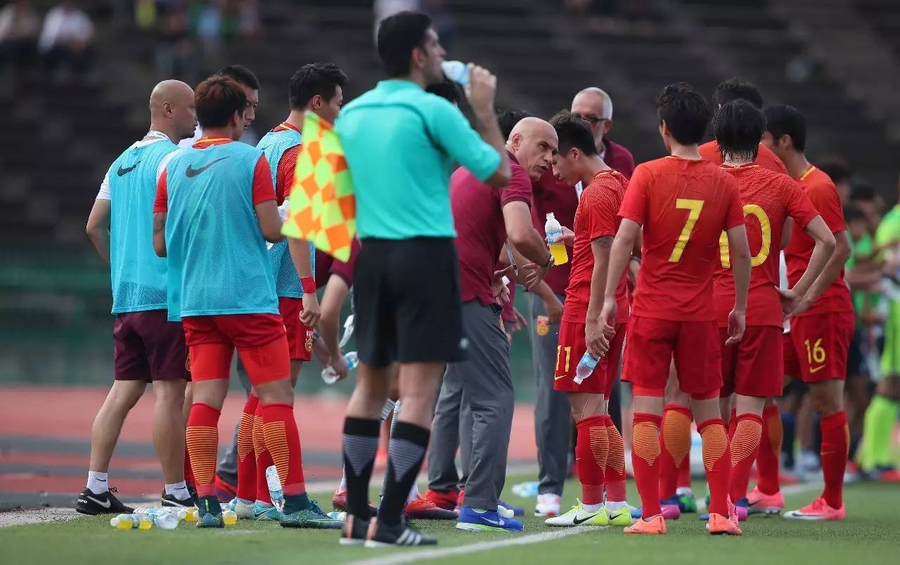 不坠青云志｜战胜日本U22男足用拼搏正名！