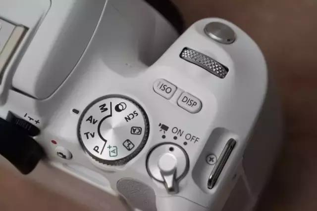 佳能2000左右新手入门推荐,佳能eos200d摄影入门教程