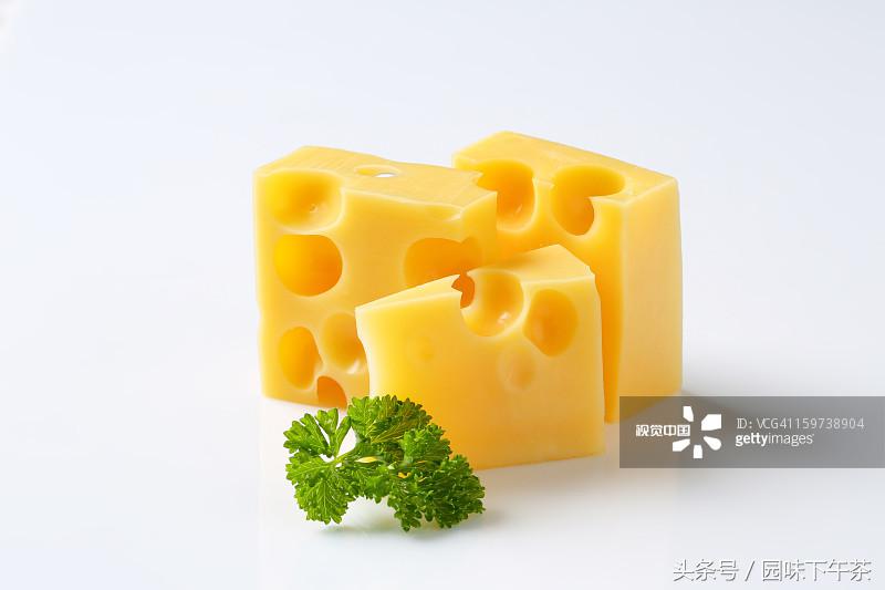 奶油的制作方法用淡奶油和黄油,稀奶油是液体状还是糊状