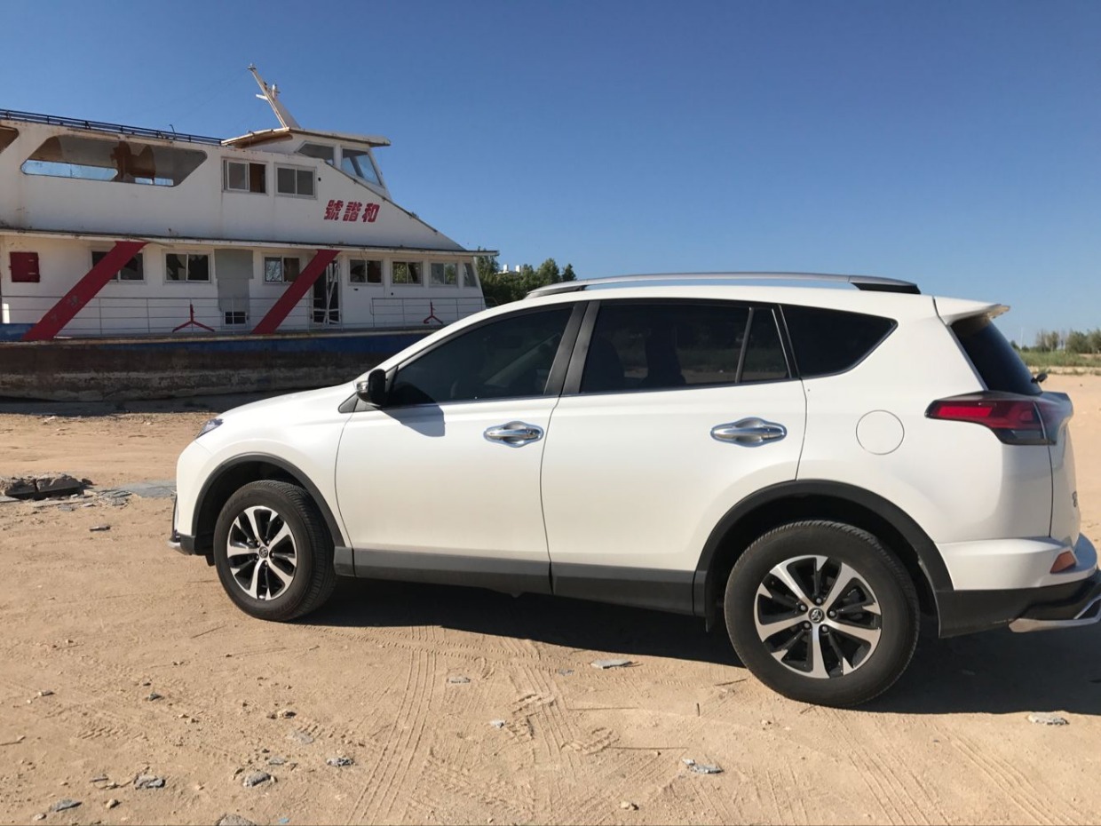 rav4荣放2万公里保养,荣放rav4和crv哪个适合自驾游