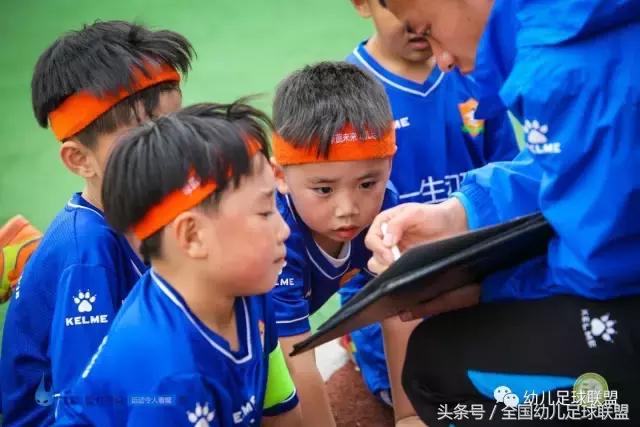 幼儿足球训练3-6岁原则,儿童如何了解足球知识