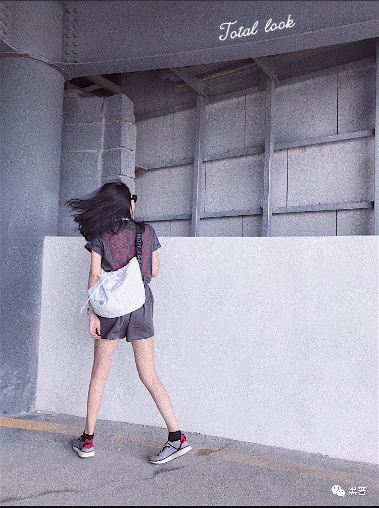 巴黎世家袜子鞋2.0和3.0的区别,巴黎世家男士袜子鞋