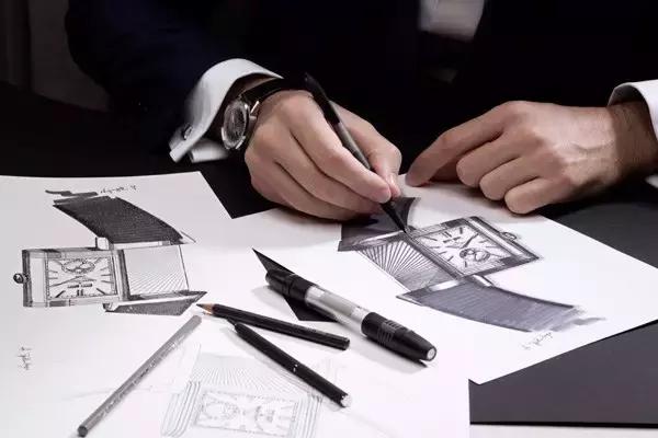 积家翻转系列背面刻字,积家翻转龙年