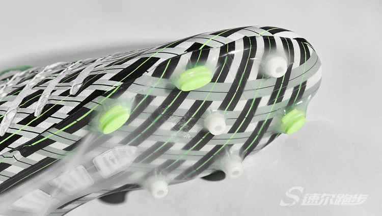 彪马最强足球鞋1000左右,彪马力量型足球鞋