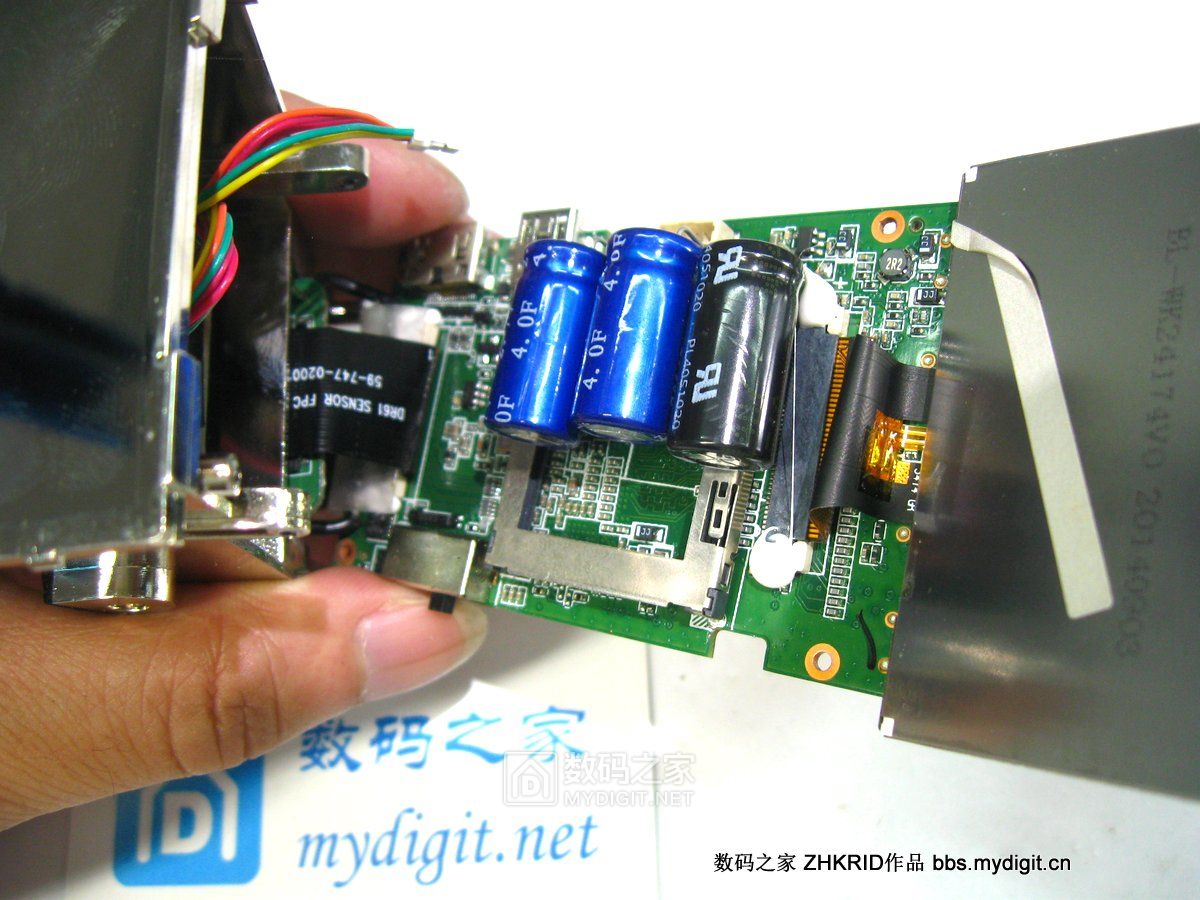 拆解趴趴狗隐藏式行车记录仪,行车记录仪拆解解析