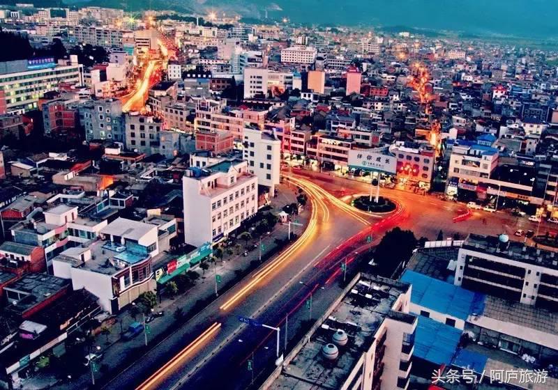 浣犵殑鍚嶅瓧鍗楀崕,浣犵殑鍚嶅瓧鎯呰妭