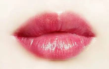 相似度高达90%,相似度95的大牌美妆