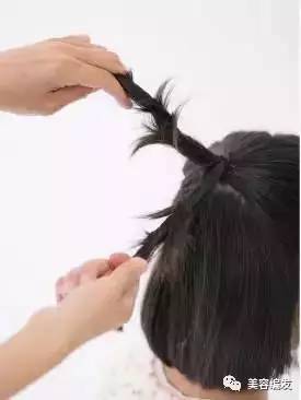 小女童发型绑扎方法丸子头,小孩丸子头扎法中短发简单又好看