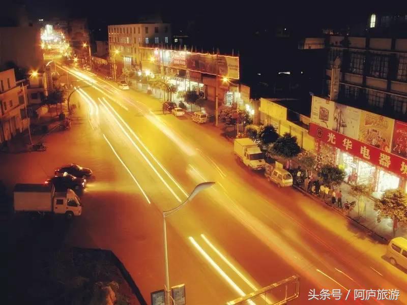 浣犵殑鍚嶅瓧鍗楀崕,浣犵殑鍚嶅瓧鎯呰妭