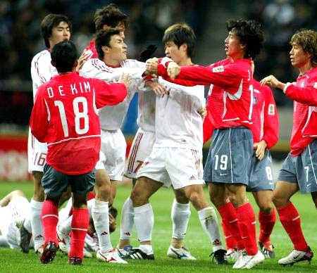 国足范志毅2002,国足范志毅李毅