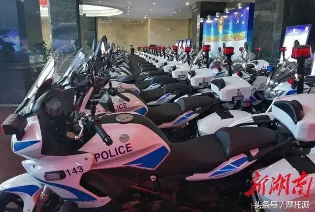 贝纳利300巡航摩托车价格表,贝纳利300和豪爵250哪个好