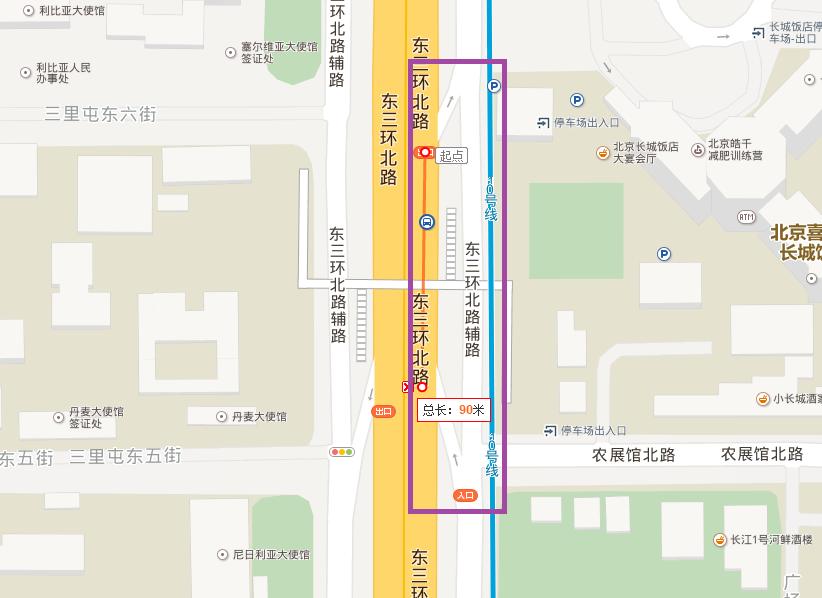 骑车如同走钢丝,过斑马线要跨栏记者亲历北京交通中的“反人类设计”