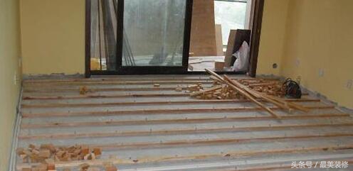 地板鼓起来了怎么补救,地板鼓起来了怎么重贴