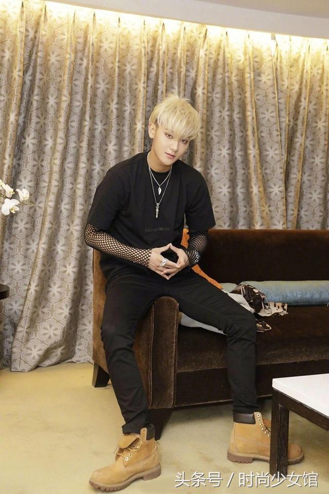 鹿晗小井的蕾丝衫张翰的渔网袜,不是战狼依然够帅