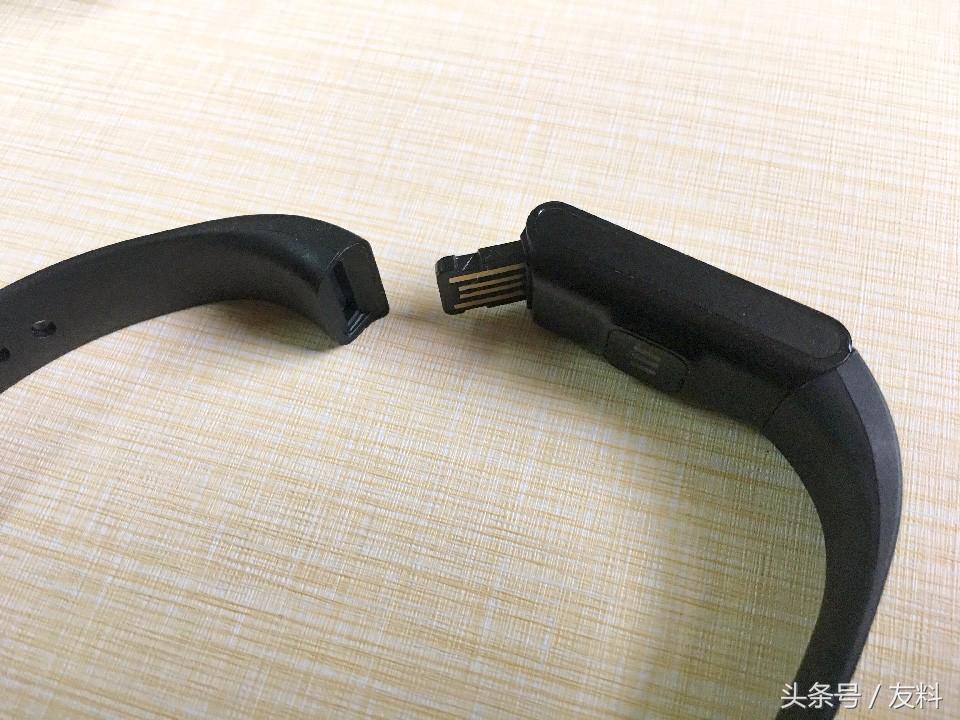 跨界拉卡拉手环好用吗,拉卡拉手环b3