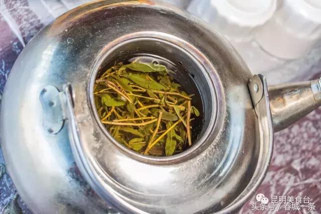 隐藏在昆明村庄里的3家烤羊店，老司机用3个月才找到的