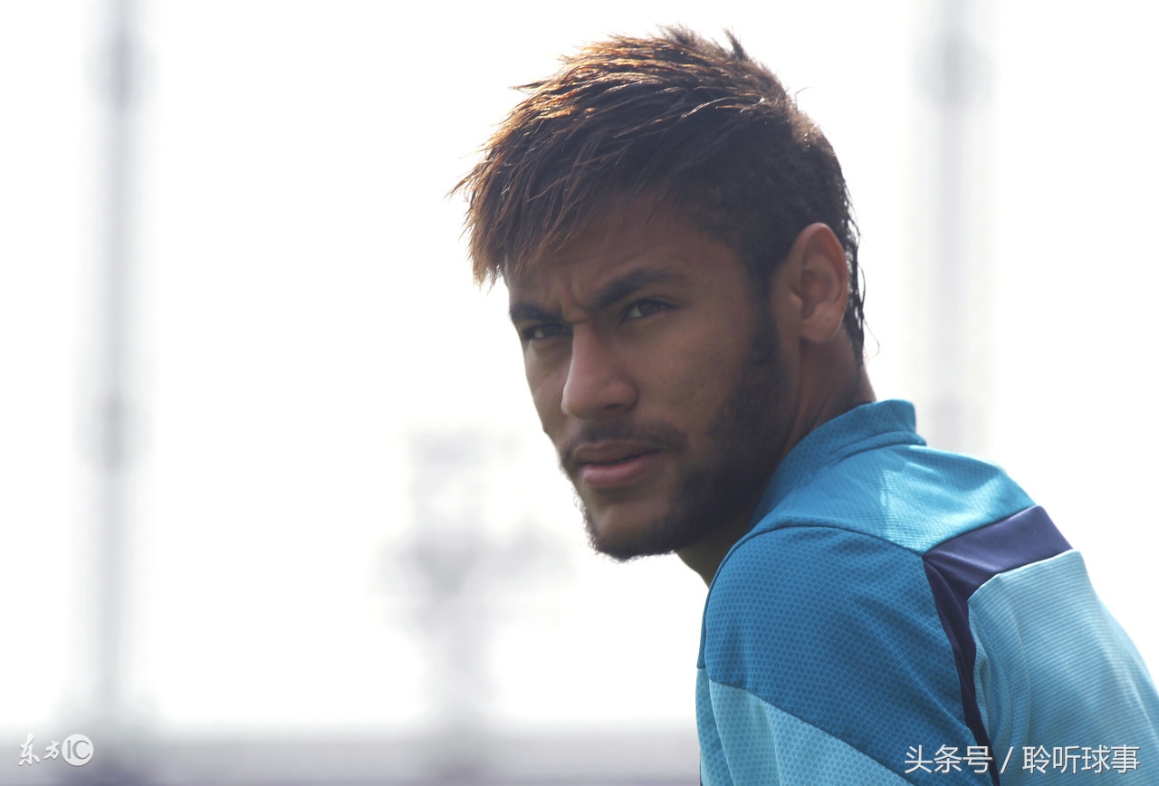 回顾内马尔的巨星之路,内马尔生涯充满了遗憾