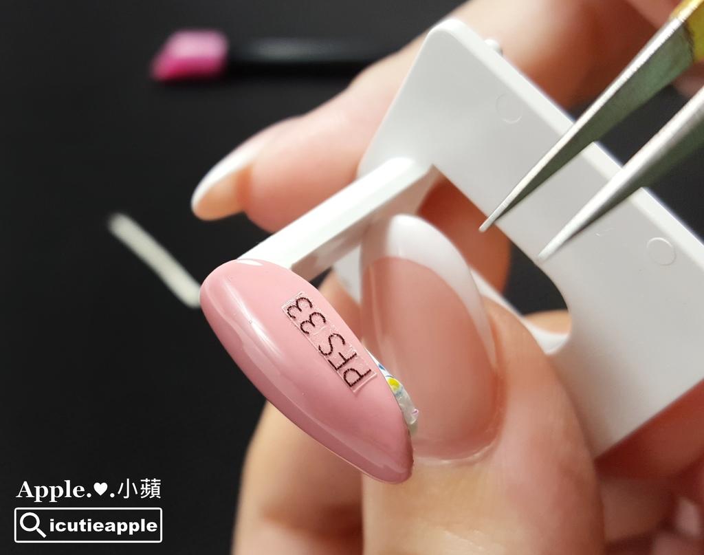 美甲盘色卡如何使用,美甲色卡展示板怎么使用