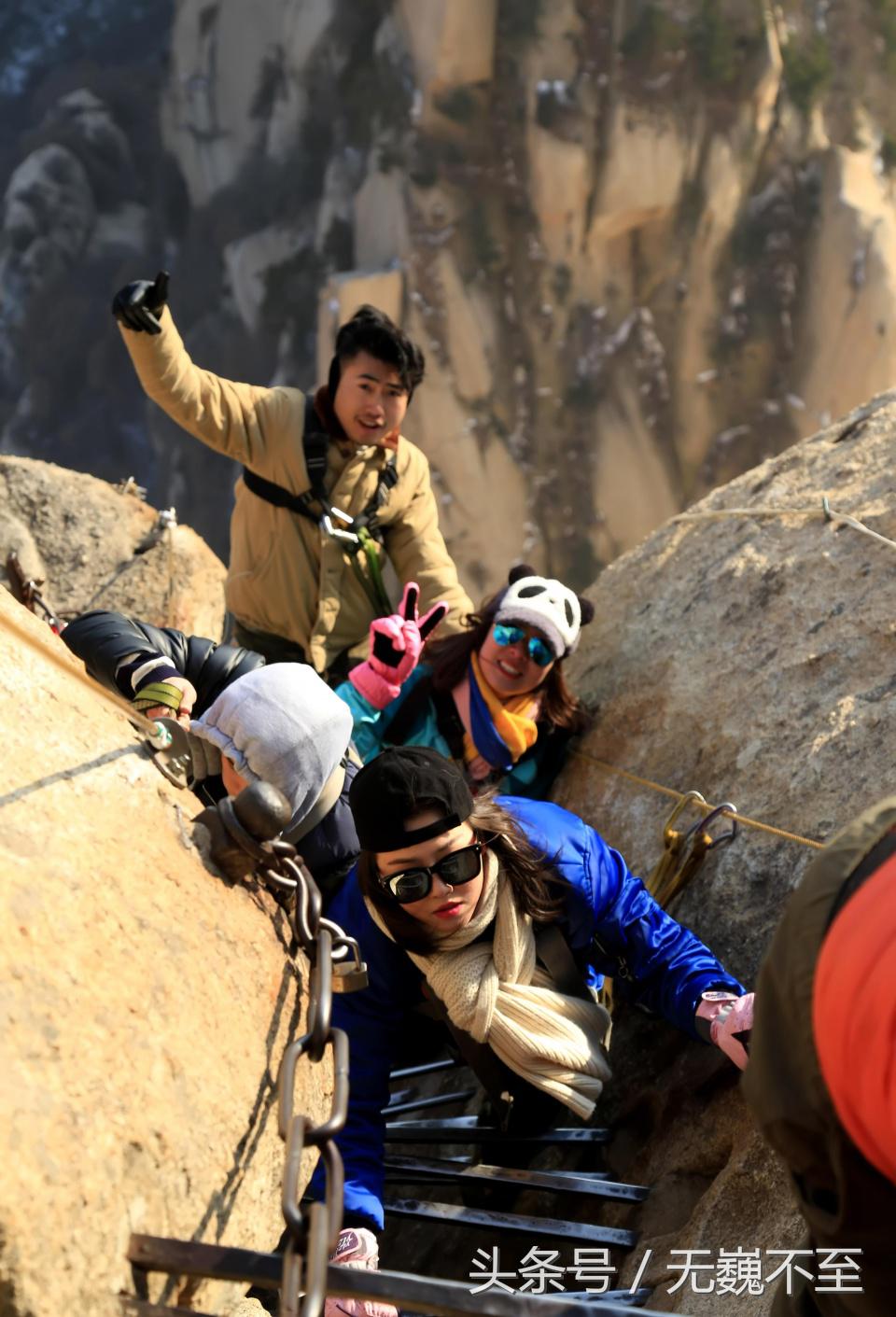 长空栈道走华山,一个人爬华山怎样玩长空栈道