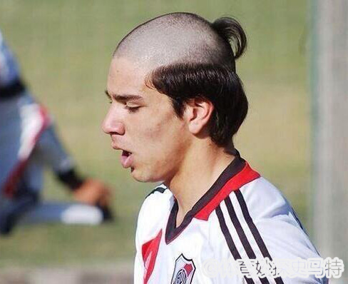 以前流行的杀马特发型视频,nba杀马特发型的球星图片