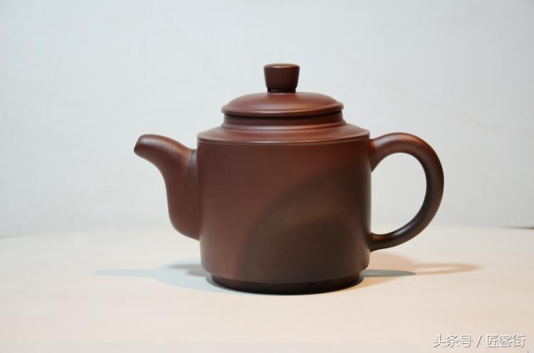 13岁技艺成熟今耄耋之年仍在探索连赝品都炒到几十万