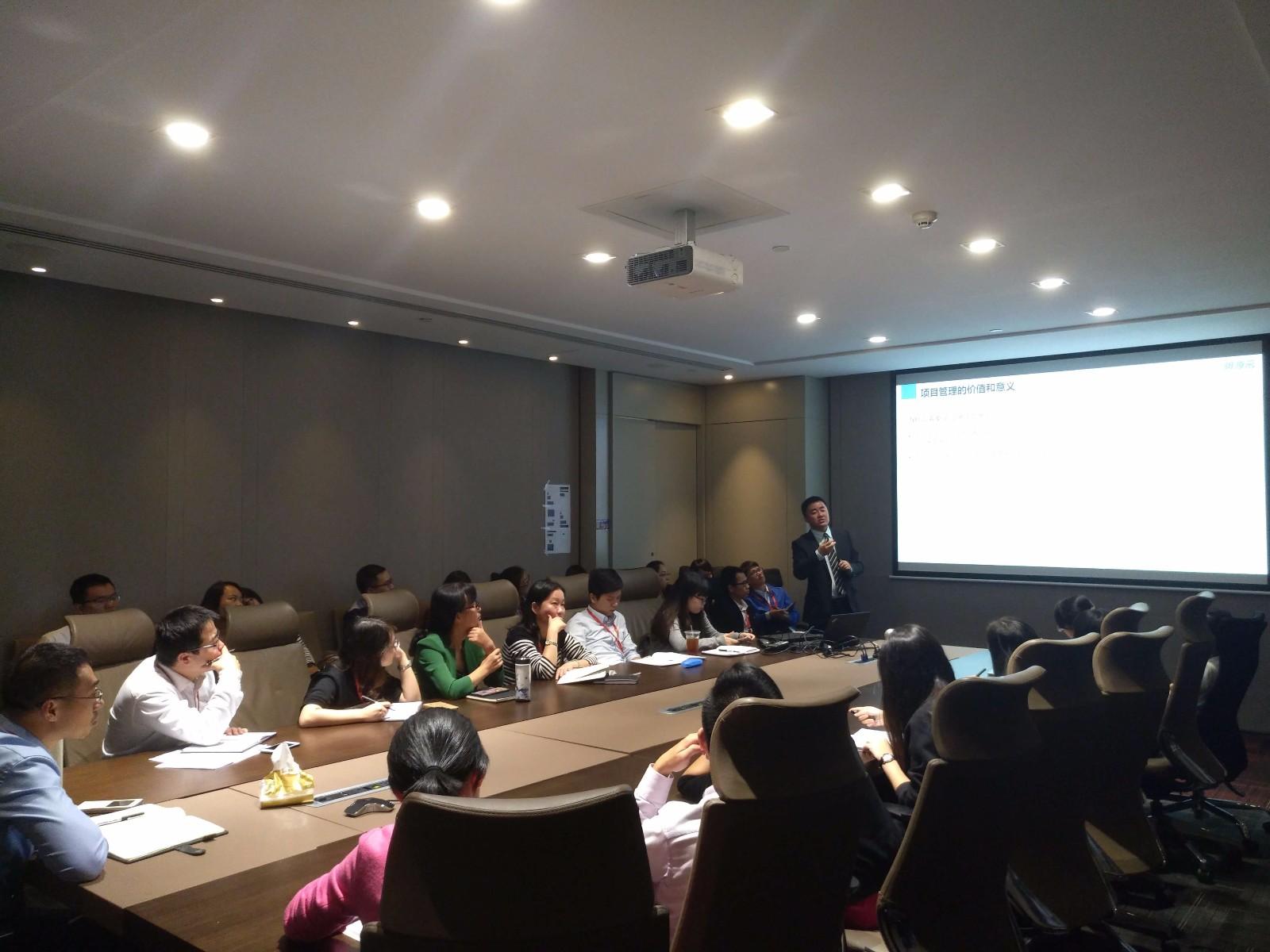 团结紧张严肃活泼是谁题的词,团结严肃紧张活泼是谁提出来的