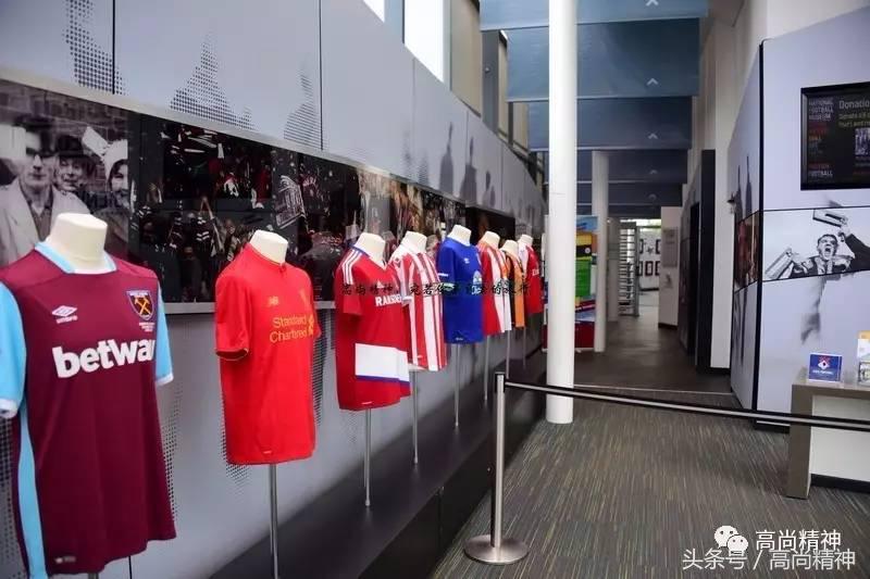 蹴鞠到现代足球的演变和发展,足球历史前十排名贝克汉姆