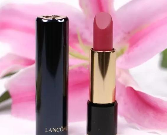 黄皮怎么选口红ysl,黄皮适合的口红显白大牌