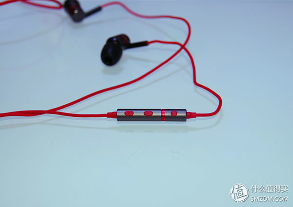 我要不唱几句，都不叫测评，更对不起“唱吧”这个名字！但请轻拍，怕疼！