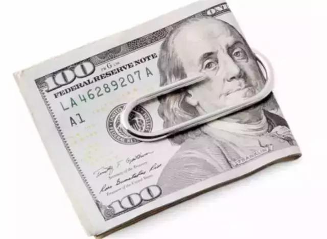 gucci图案抱枕,听说gucci出了宠物系列的单品