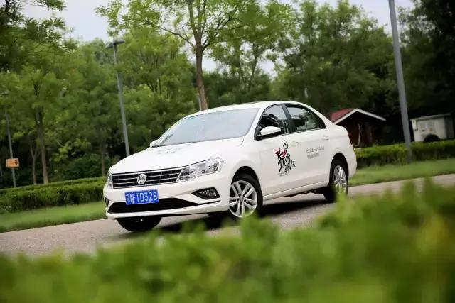 百公里油耗5.9算不算高,百公里油耗比较低的几款车